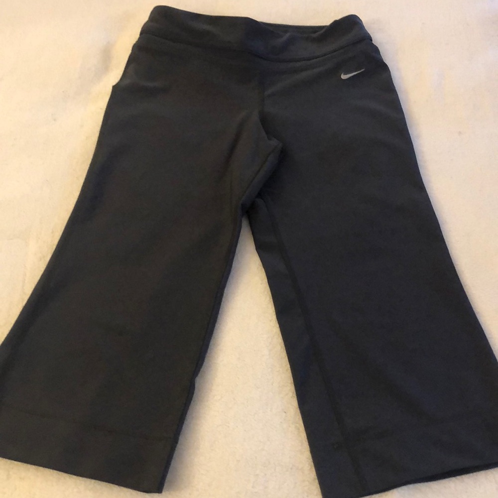 NIKE dry-fit Capri